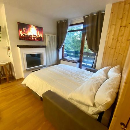 La Finestra Sul Brenta Con Posto Auto Privato Al Centro Di Mad Di Campiglio Cipat O22233-At-O13262 Apartment Folgarida Luaran gambar