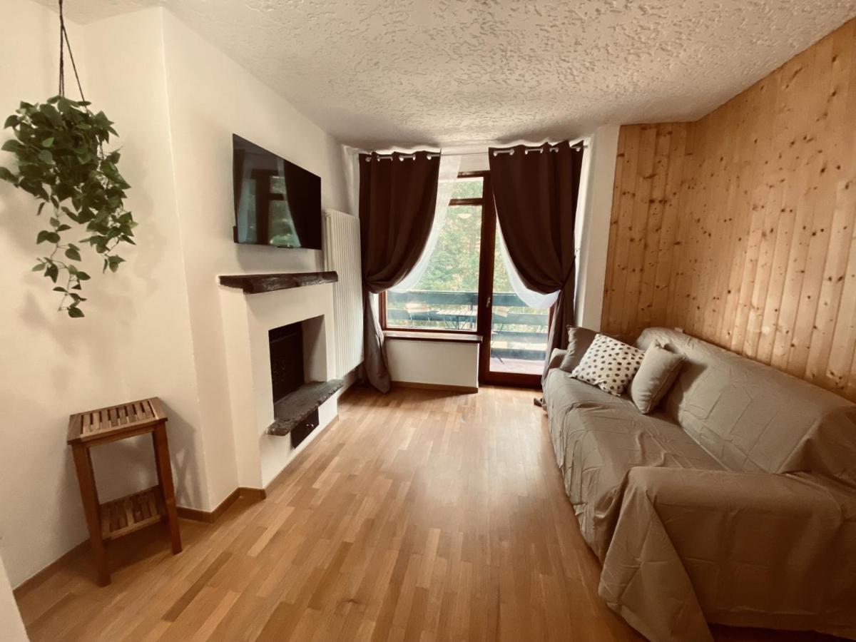 La Finestra Sul Brenta Con Posto Auto Privato Al Centro Di Mad Di Campiglio Cipat O22233-At-O13262 Apartment Folgarida Luaran gambar
